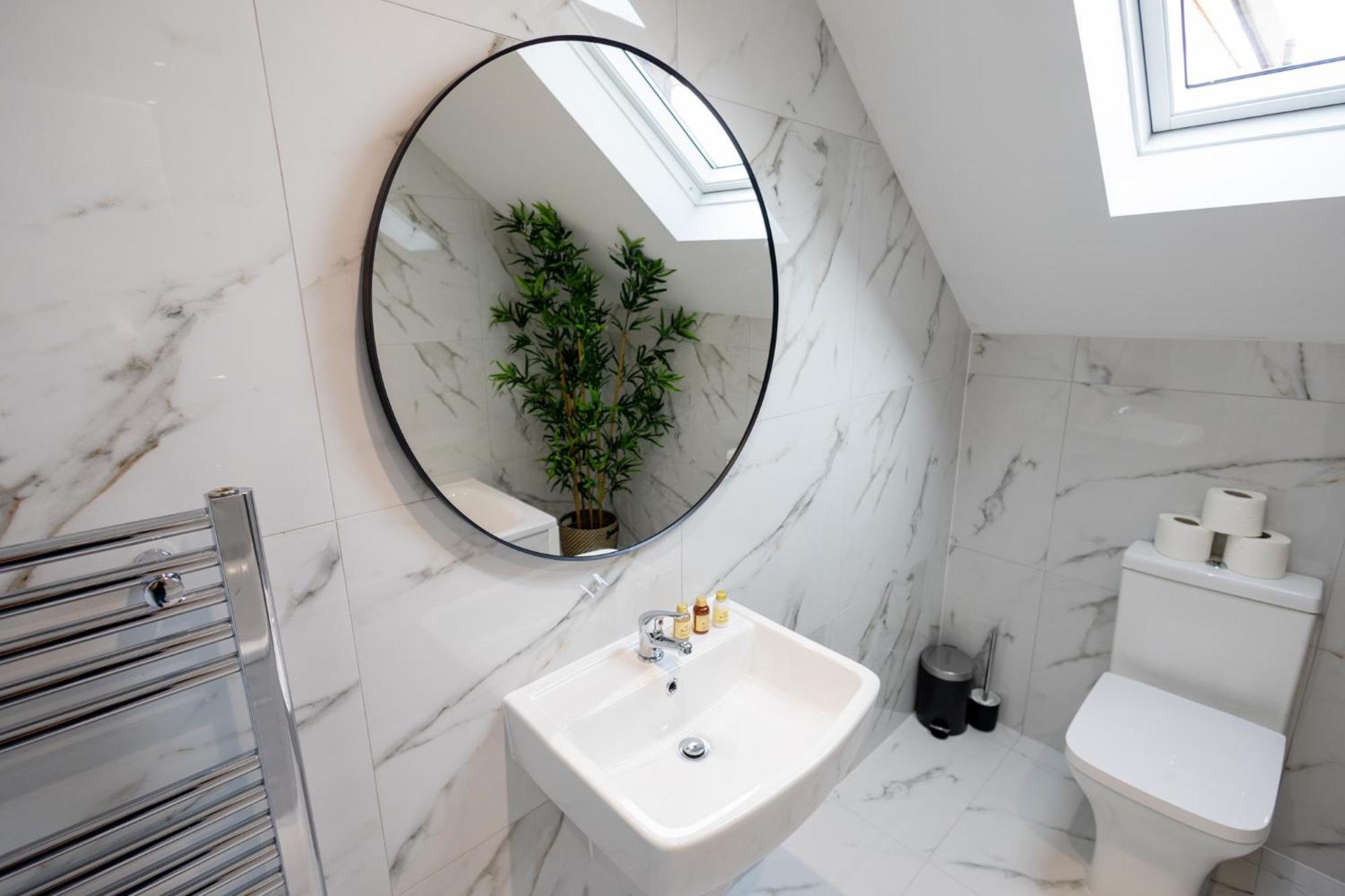 Contemporary 3Br Flat In Watford Daire Watford  Dış mekan fotoğraf